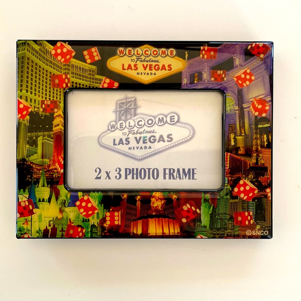 “WELCOME TO FABULOUS LAS‎ VEGAS” Frame for 2”x3” Photos